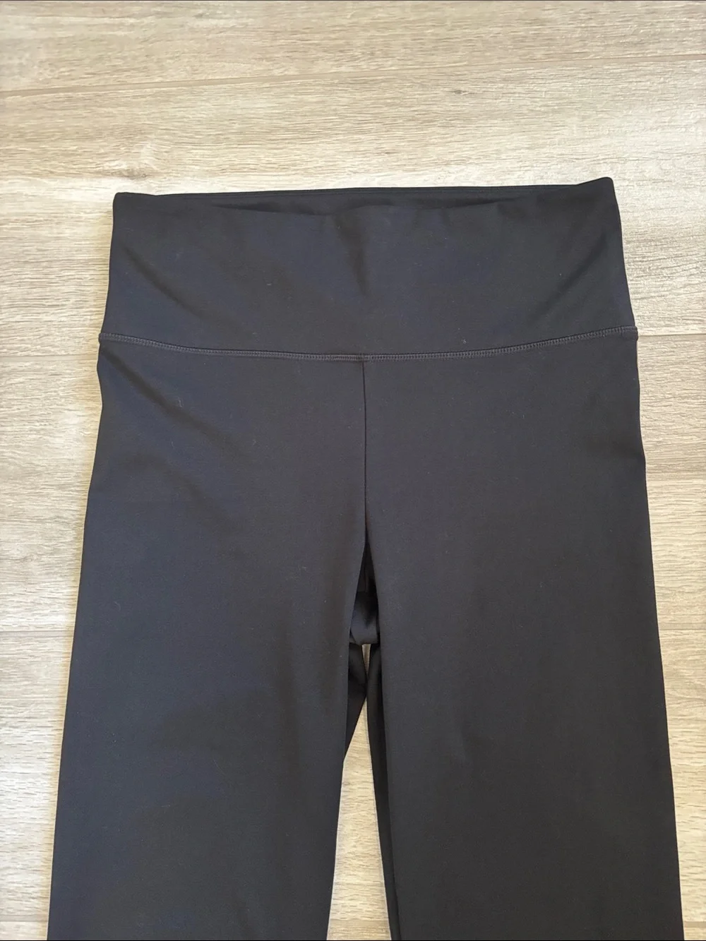 American Eagle Black The Everything Flare Pants Leggings Size Medium - Picture 3 of 9
